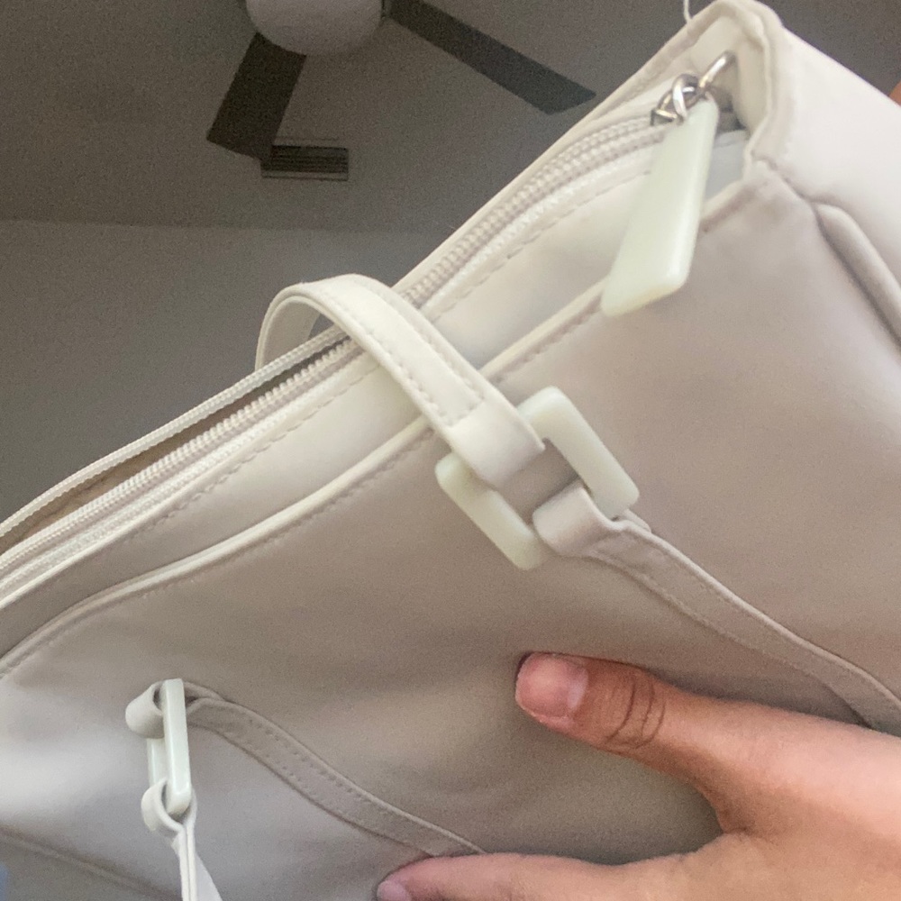 Bechamel Handbag - Picture 6 of 7